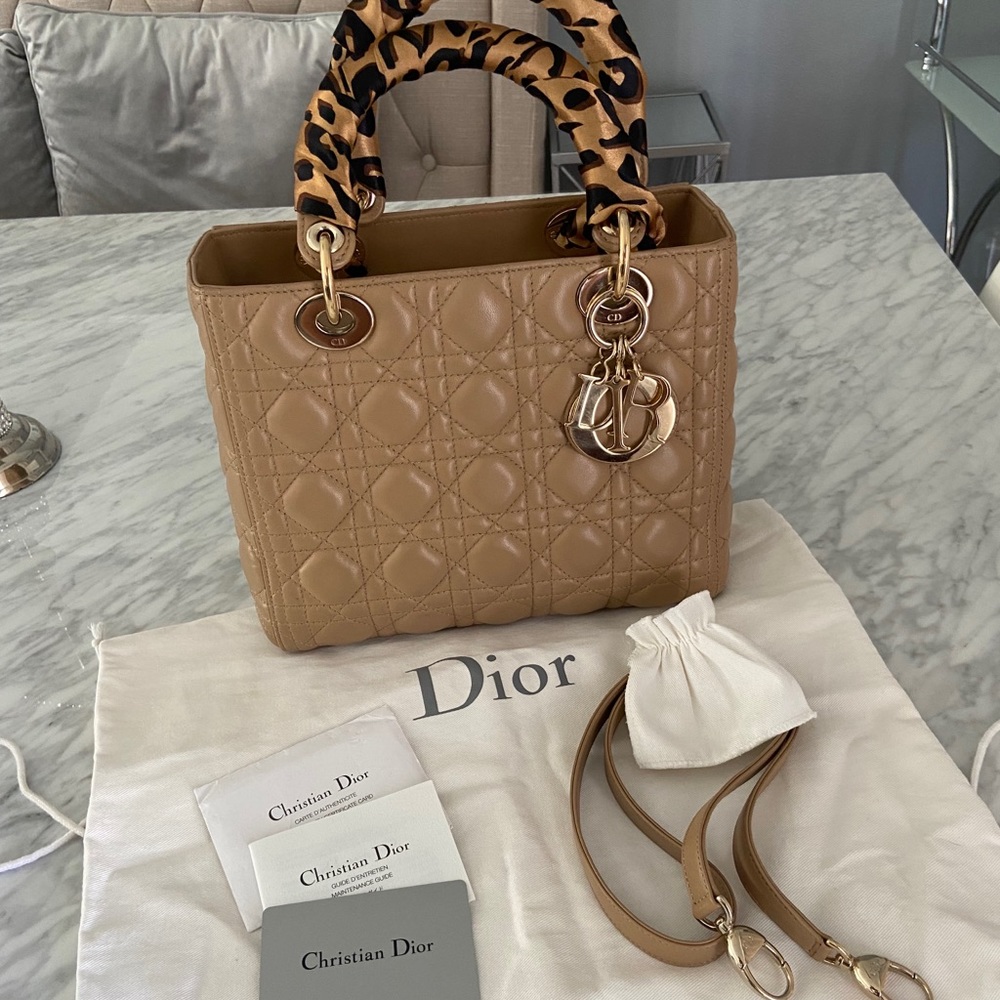 CHRISTIAN DIOR Lady Dior Medium Lambskin